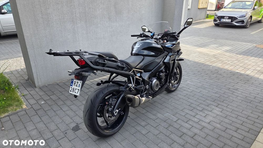 Suzuki GSX 1000 - 10