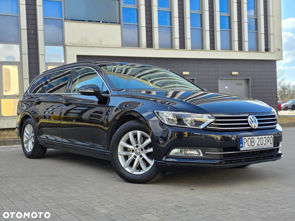 Volkswagen Passat - 1