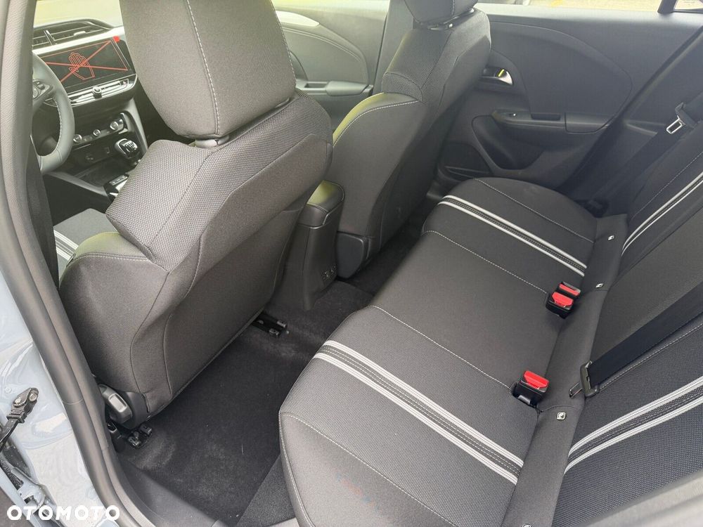 Opel Corsa 1.2 GS S&S - 10