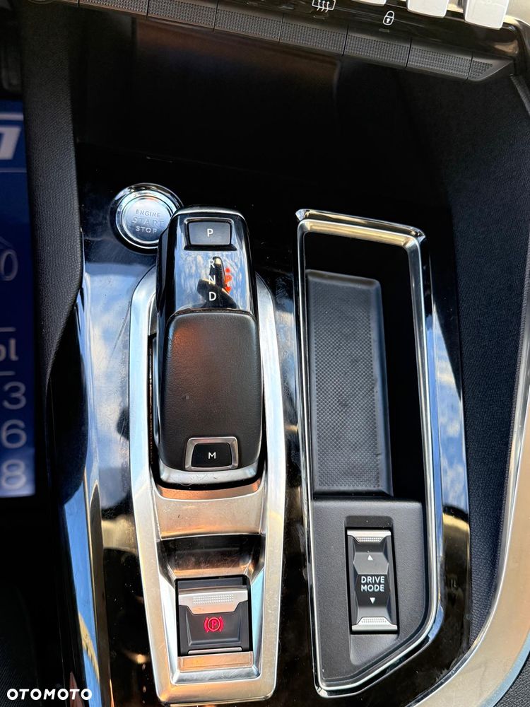 Peugeot 3008 PureTech 130 Stop & Start GPF EAT8 Active - 28