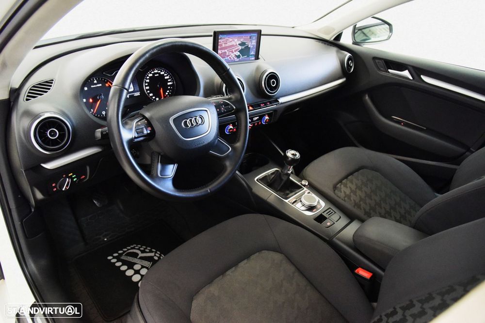 Audi A3 Sportback 1.6 TDI S-line - 10