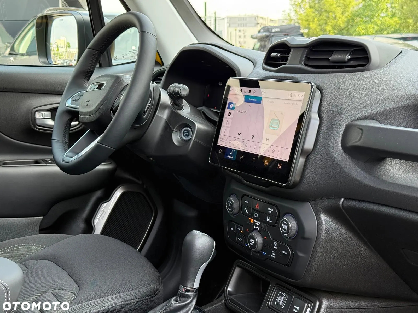 Jeep Renegade 1.5 T4 mHEV North Star FWD S&S DCT - 6