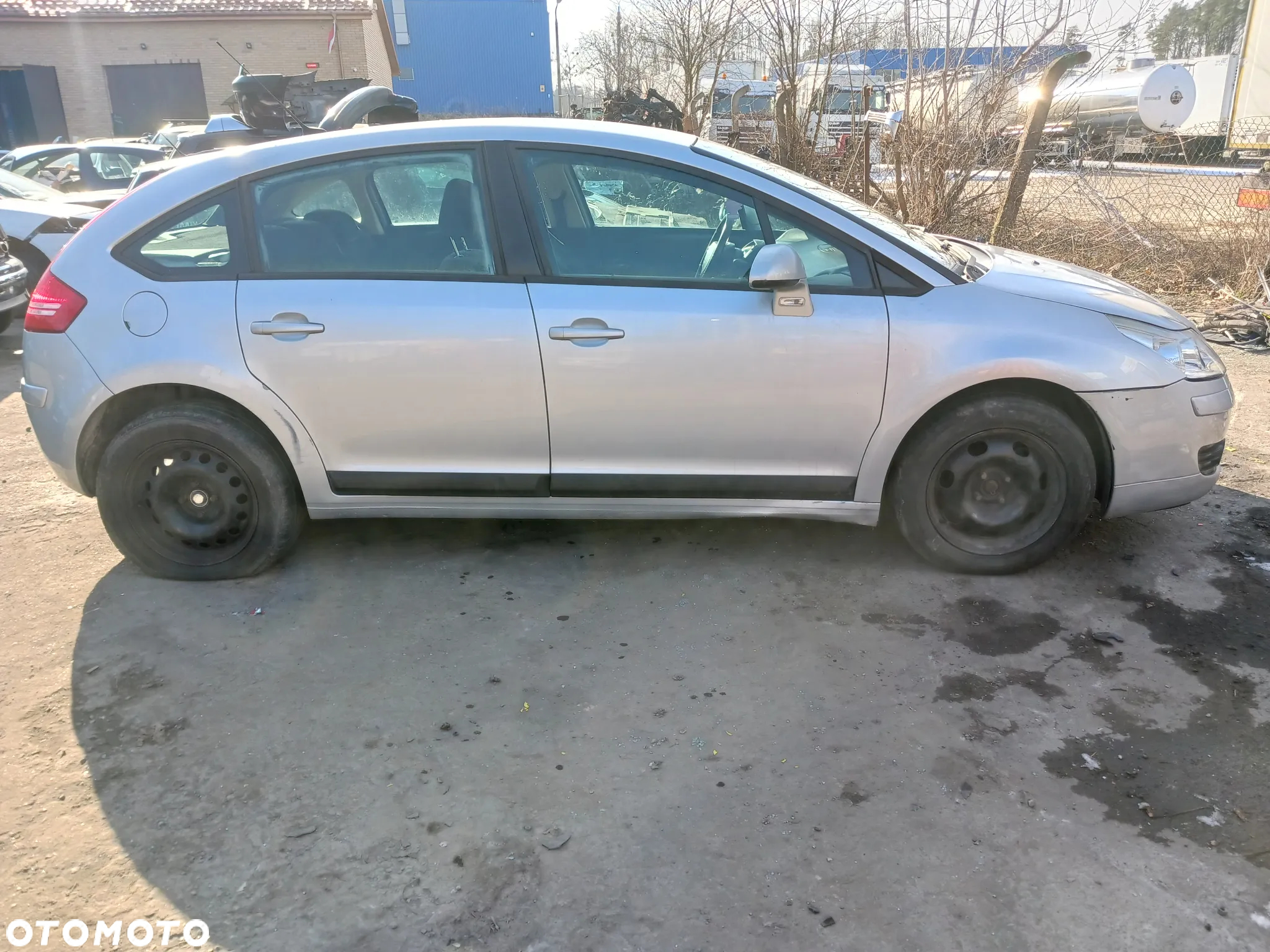 Citroen C4 I 04-10 silnik 1.6 HDI 90Km 109KM wtryski drzwi klapa tył błotnik EZR szyba maglownica panel schowek przełącznik fotel belka zacisk felgi klamka zamek lusterko podszybie osłona wyświetlacz WSZYSTKIE NA CZĘŚCI - 4