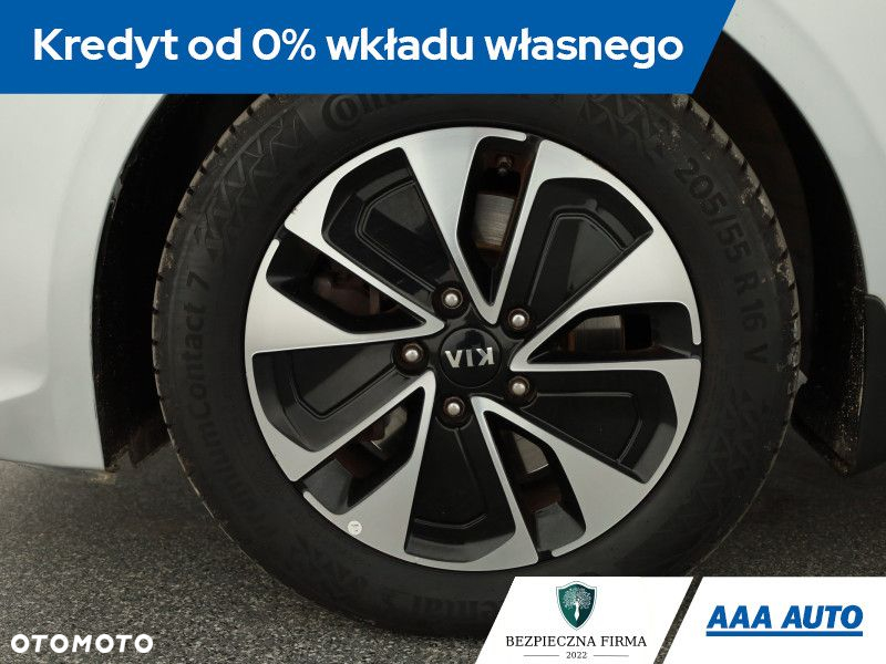 Kia Ceed - 13