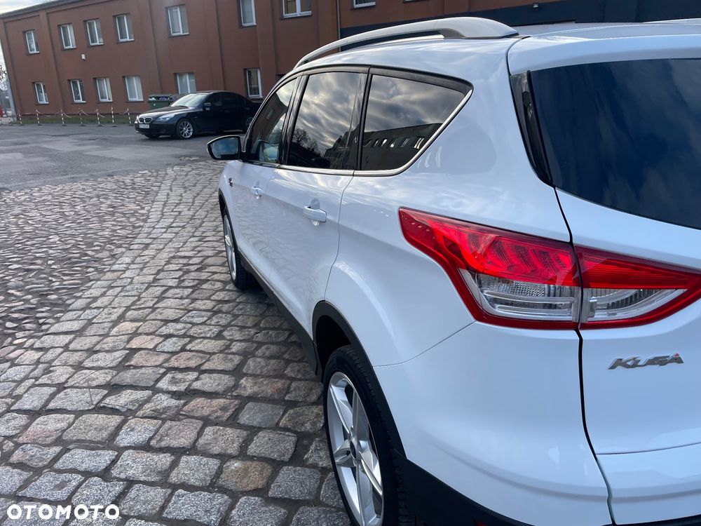 Ford Kuga 2.0 TDCi 4x4 Titanium - 14