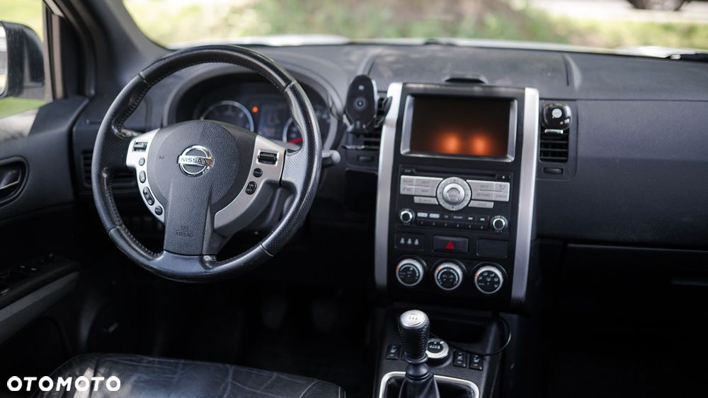 Nissan X-Trail - 18