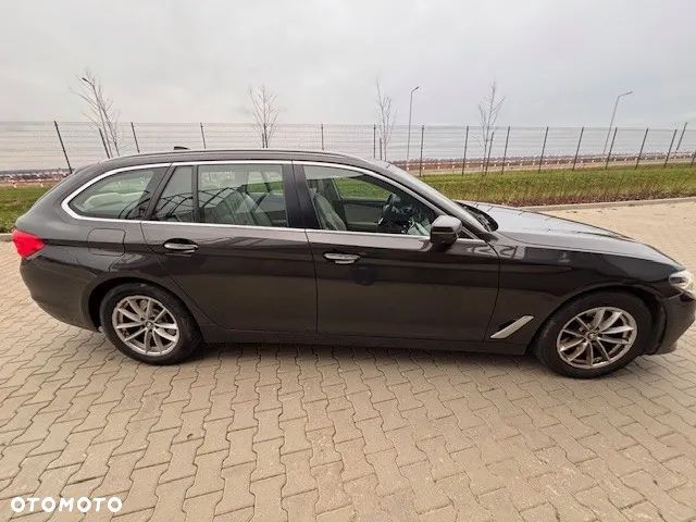 BMW Seria 5 520d Luxury Line - 8