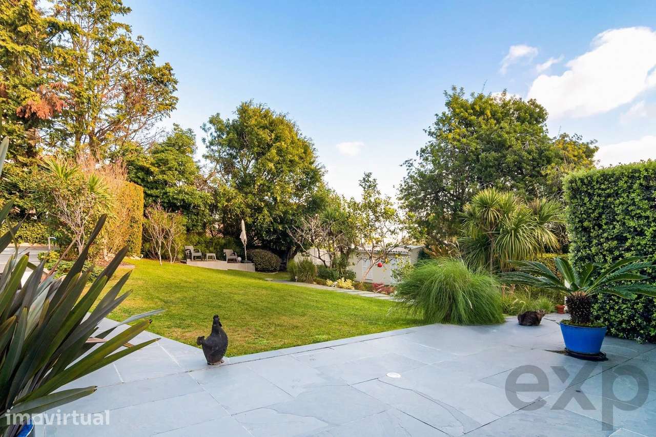 Monte Estoril - Encantadora Moradia de Luxo com amplo jardim e piscina - Grande imagem: 5/34