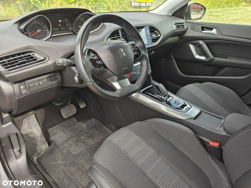 Peugeot 308 - 9