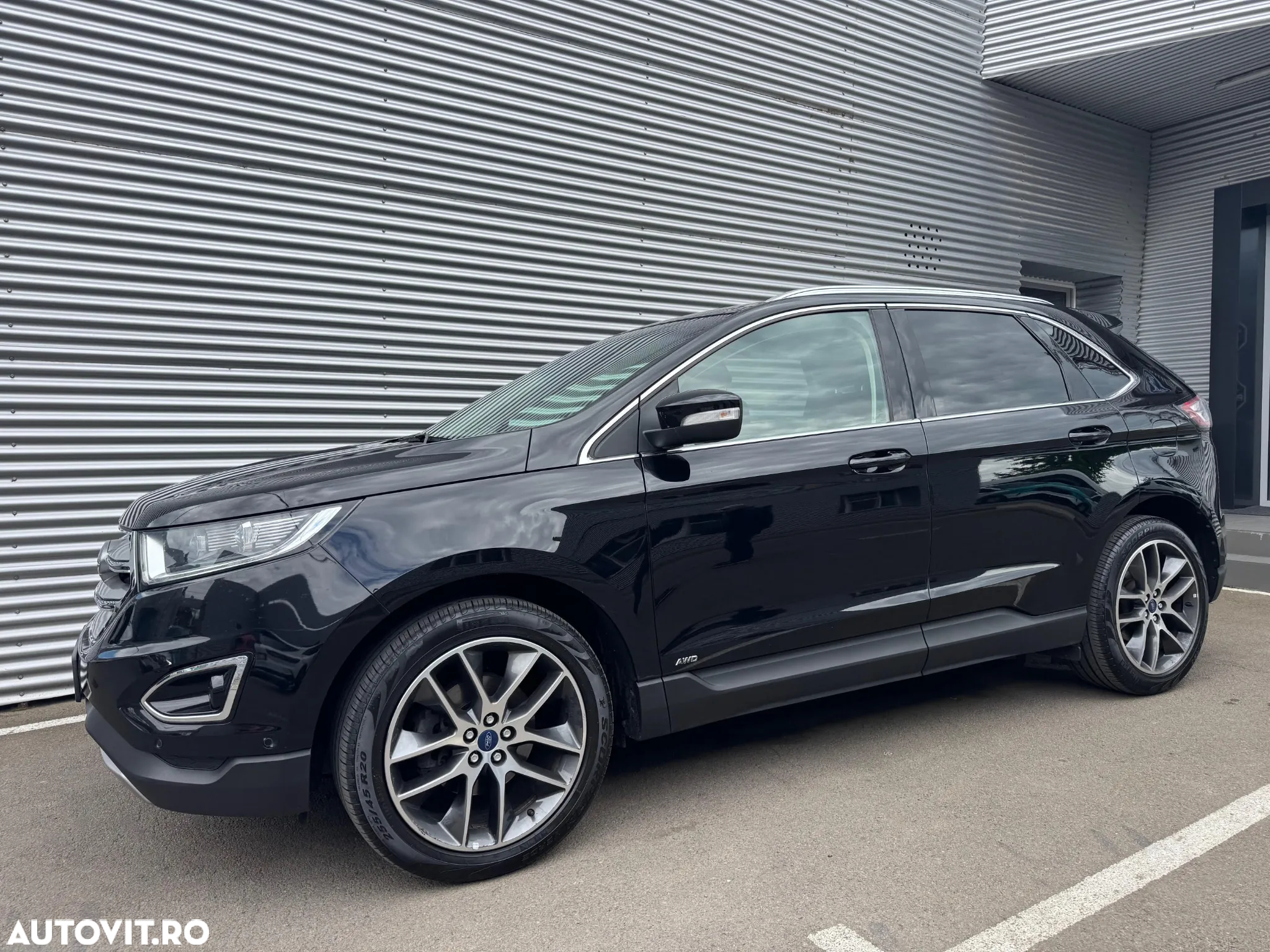 Ford Edge 2.0 TDCi Powershift Titanium - 3