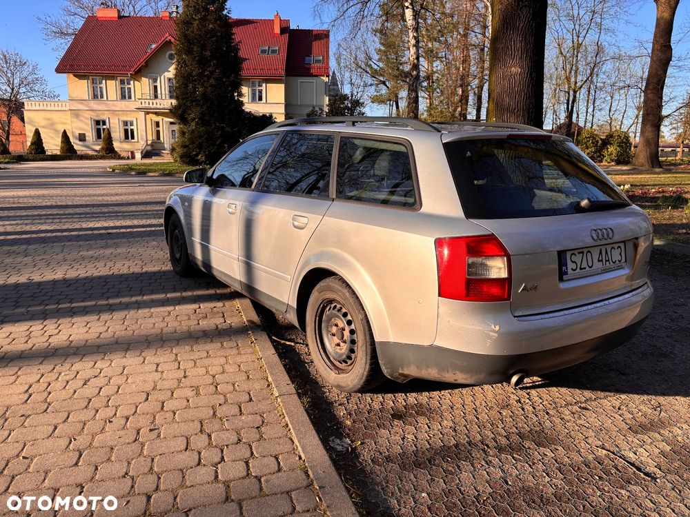 Audi A4 Avant - 2