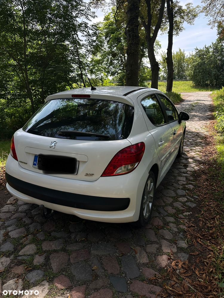 Peugeot 207 - 4