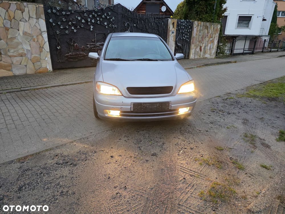 Opel Astra II 1.8 Elegance - 3