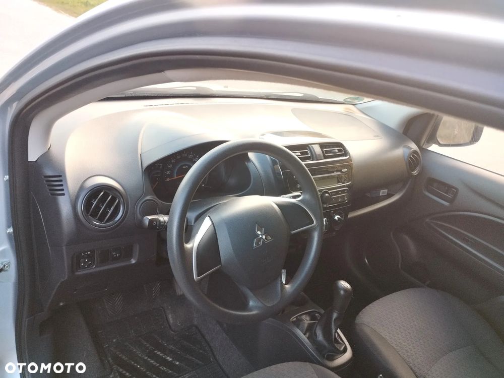 Mitsubishi Space Star 2020 photo 5