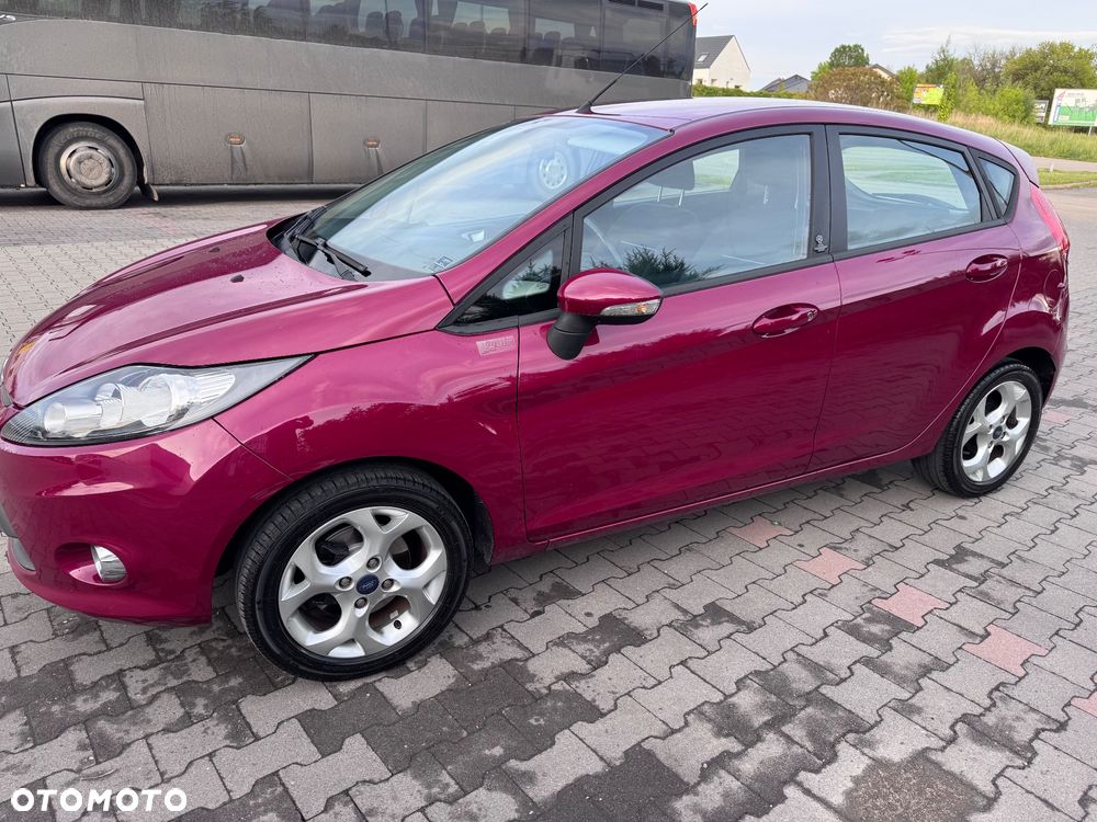Ford Fiesta 1.25 Champions Edition - 8