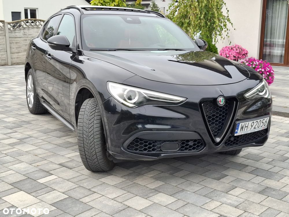 Alfa Romeo Stelvio - 2