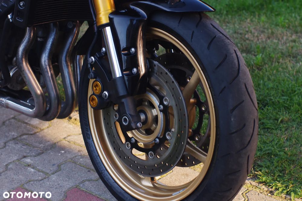 Yamaha XTZ - 10