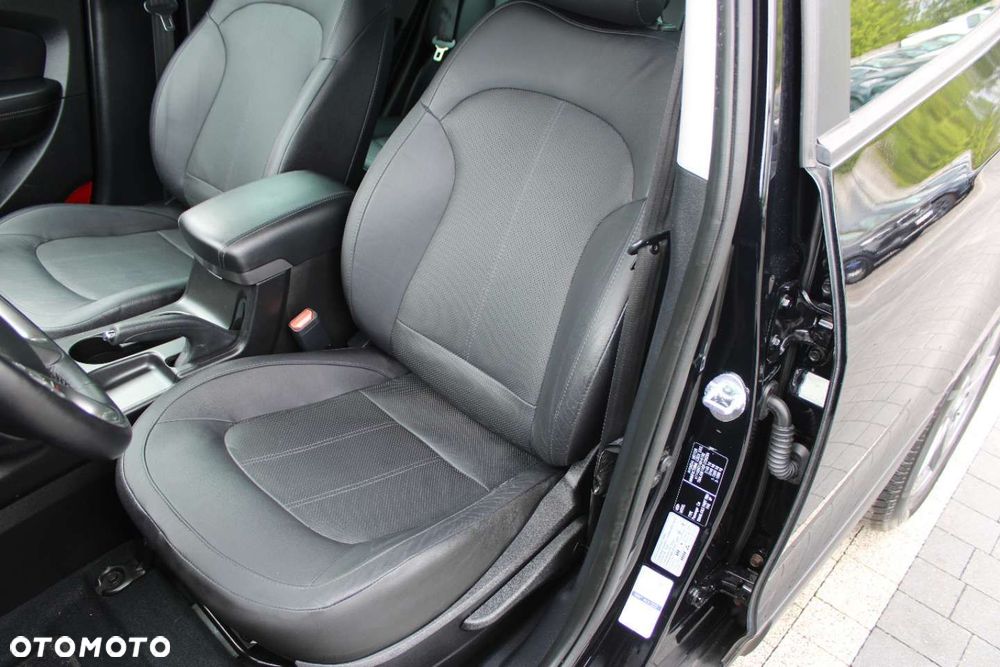 Hyundai ix35 2.0 CRDi 4WD Automatik Premium - 18