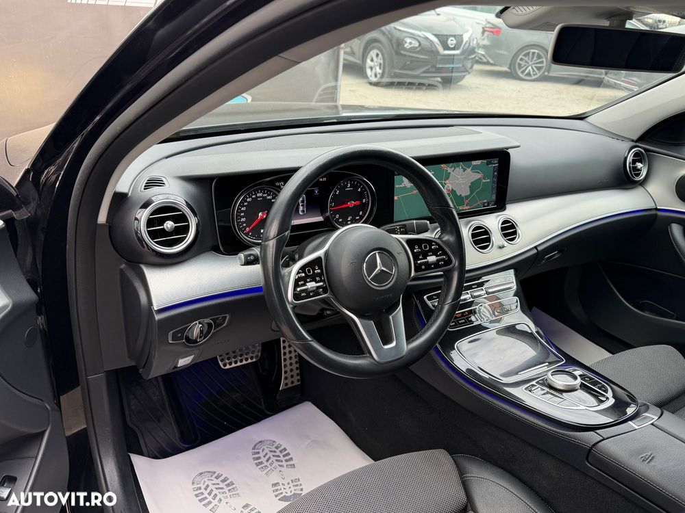 Mercedes-Benz E 220 d 4Matic 9G-TRONIC Avantgarde - 12