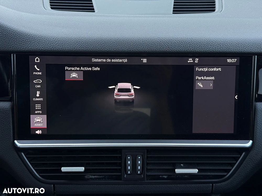 Porsche Cayenne Tiptronic S Platinum Edition - 35