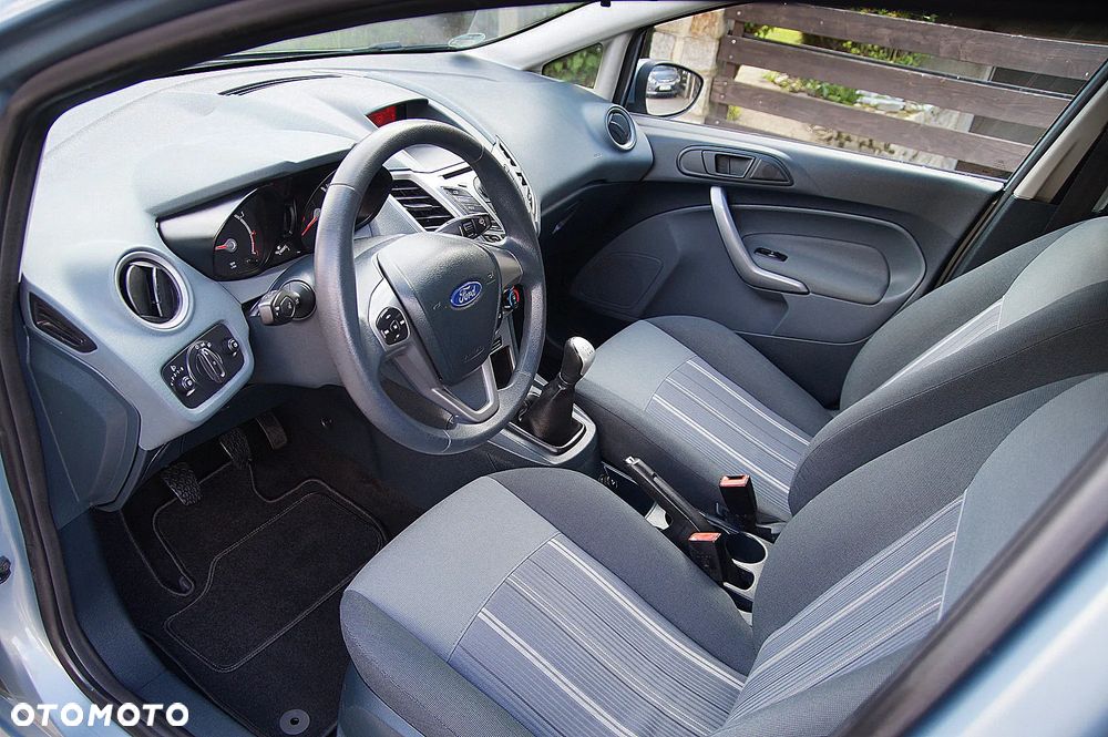 Ford Fiesta 1.25 Ambiente - 11