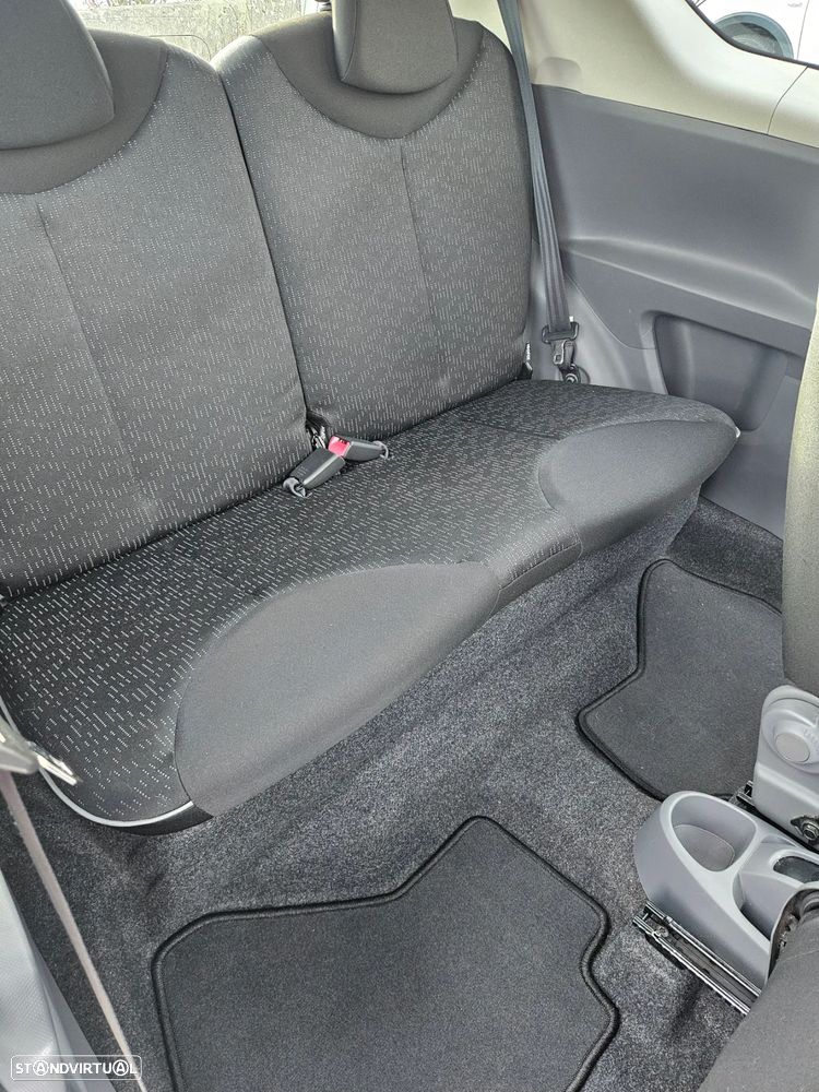 Peugeot 107 1.0 Active 2-Tronic - 11