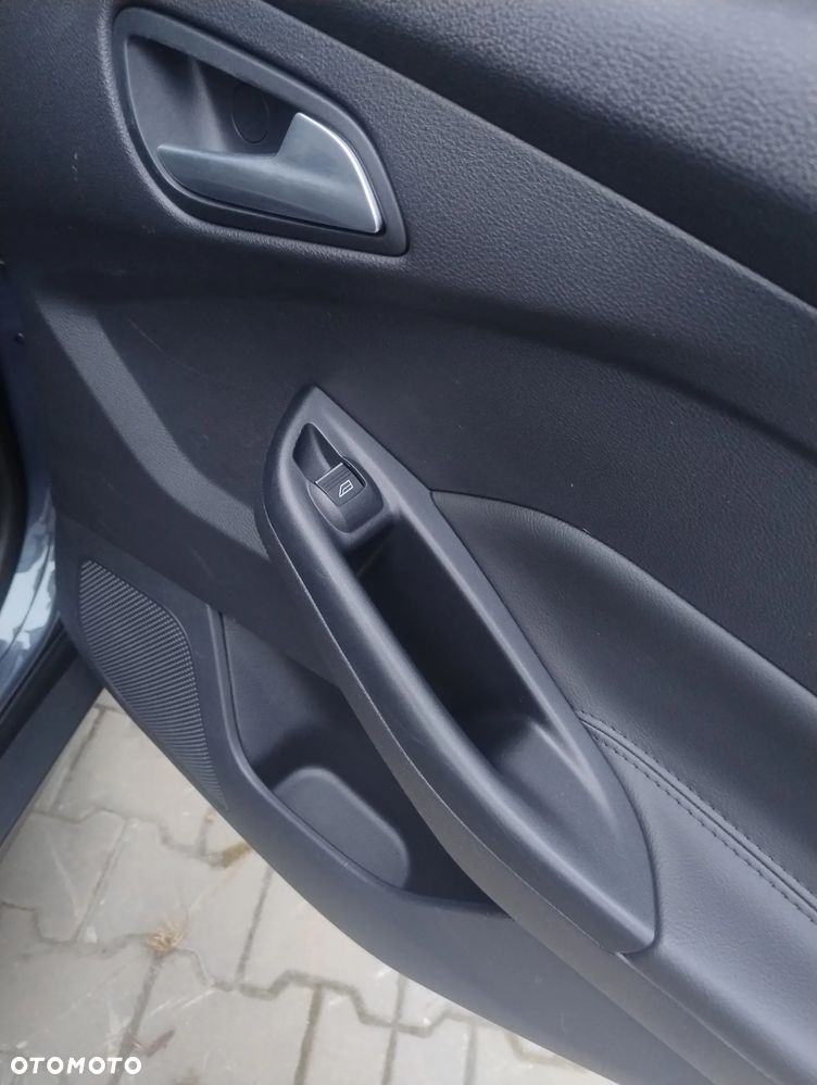 Ford Focus 1.6 EcoBoost Start-Stopp-System Titanium - 22