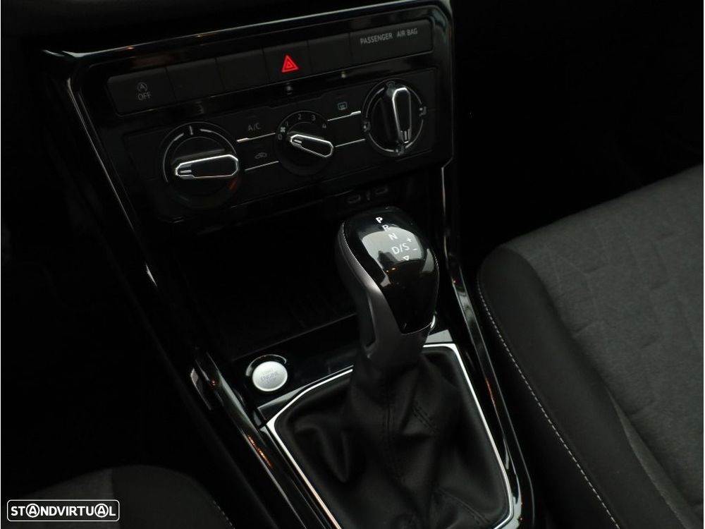 VW T-Cross 1.0 TSI Life DSG - 19