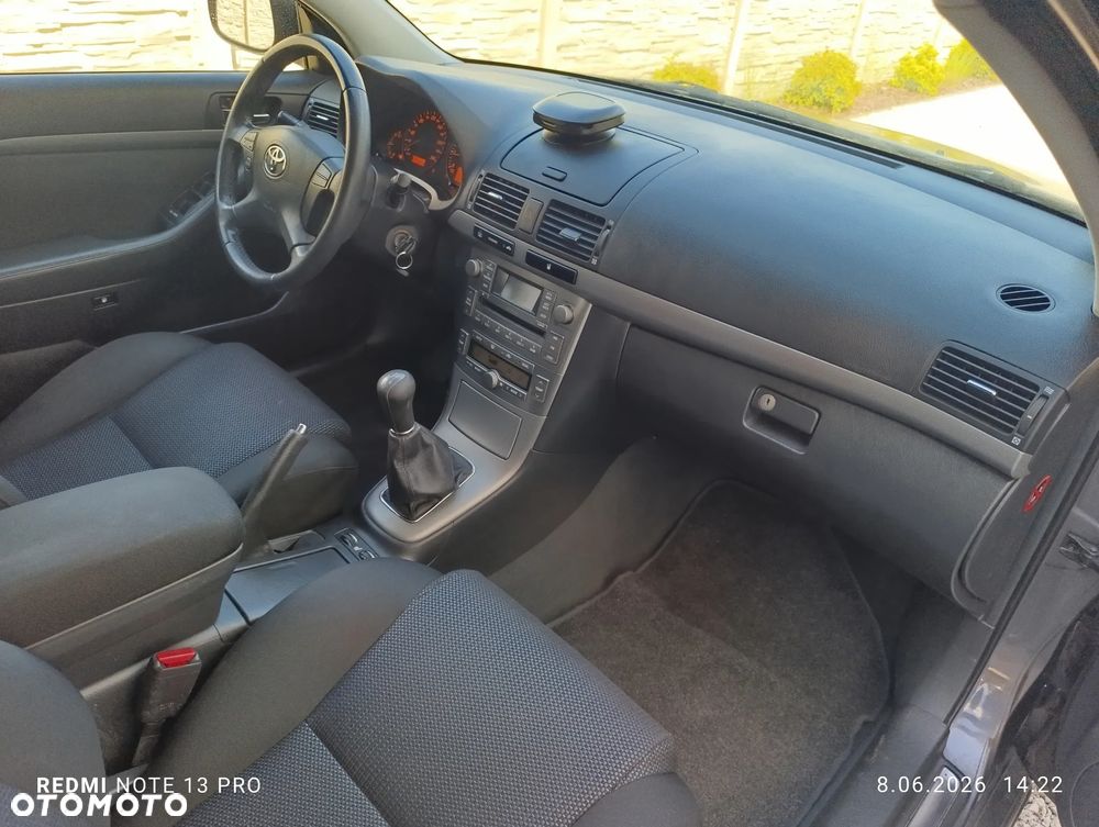 Toyota Avensis 1.8 VVT-i Combi - 16
