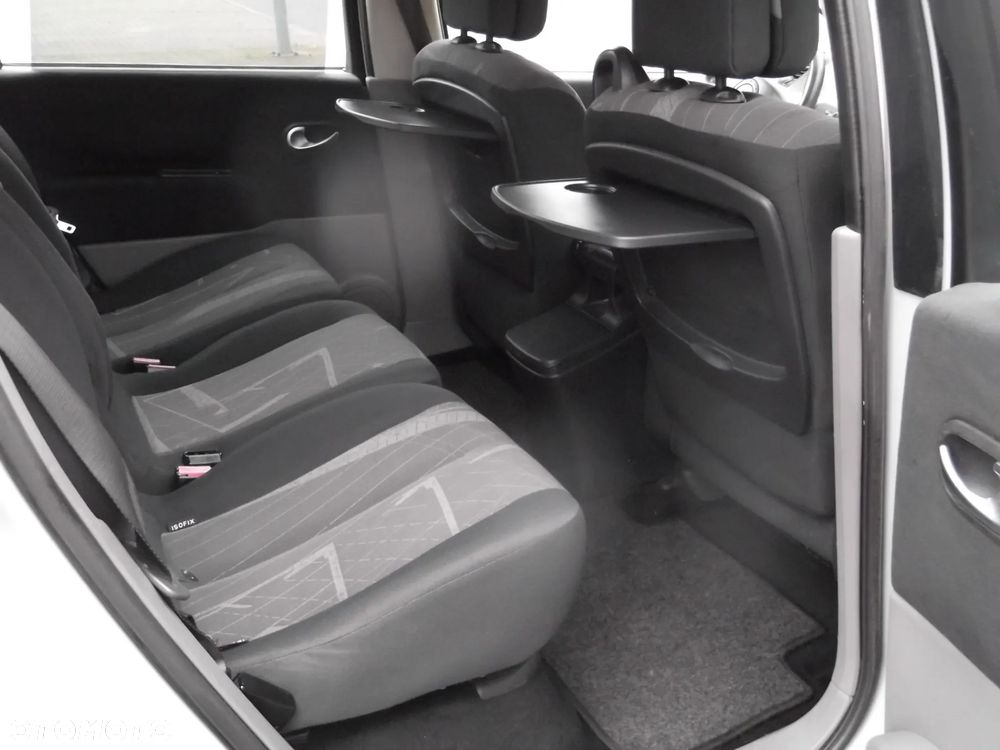 Renault Scenic - 10
