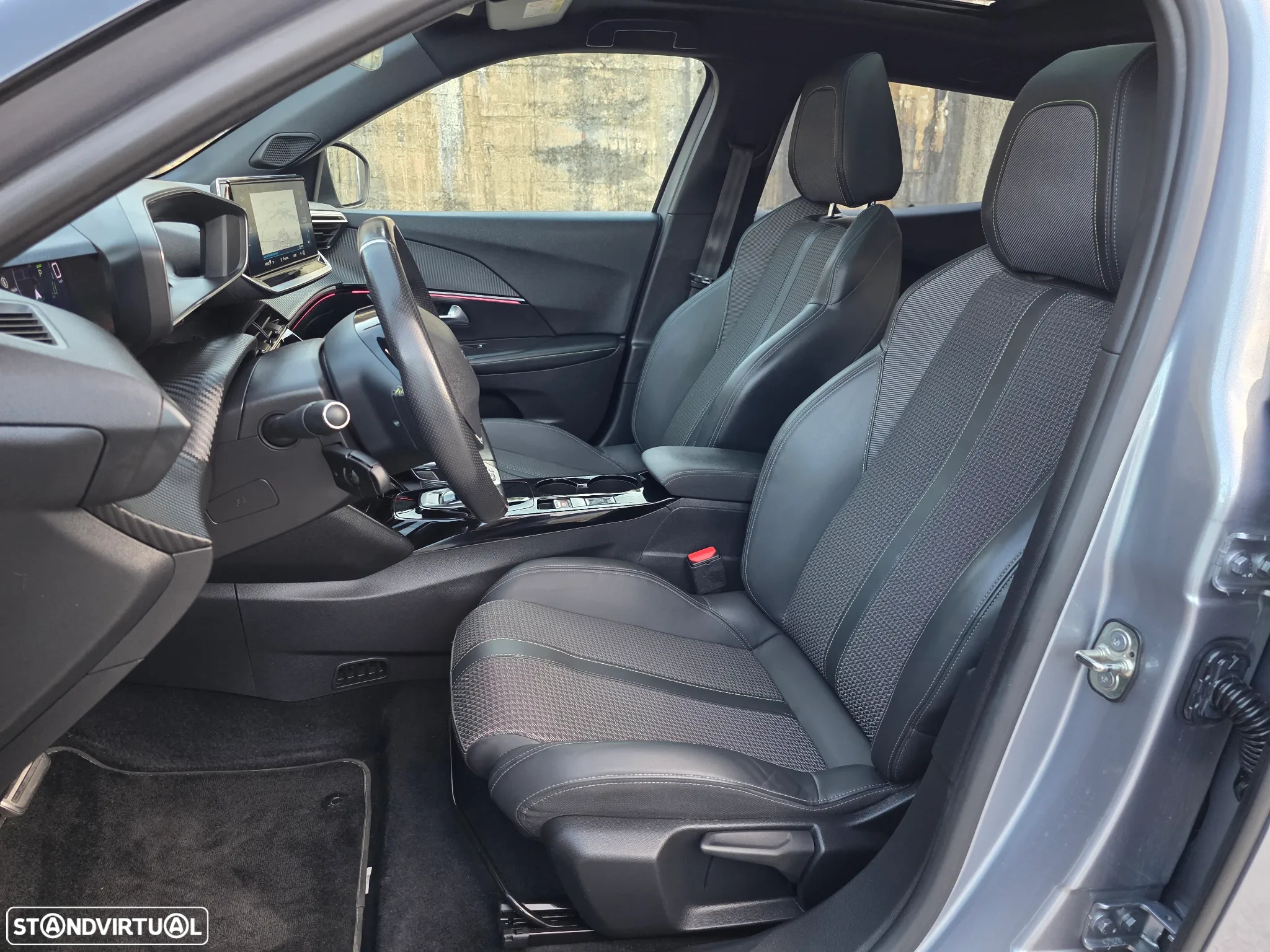 Peugeot e-2008 50 kWh GT Line - 4