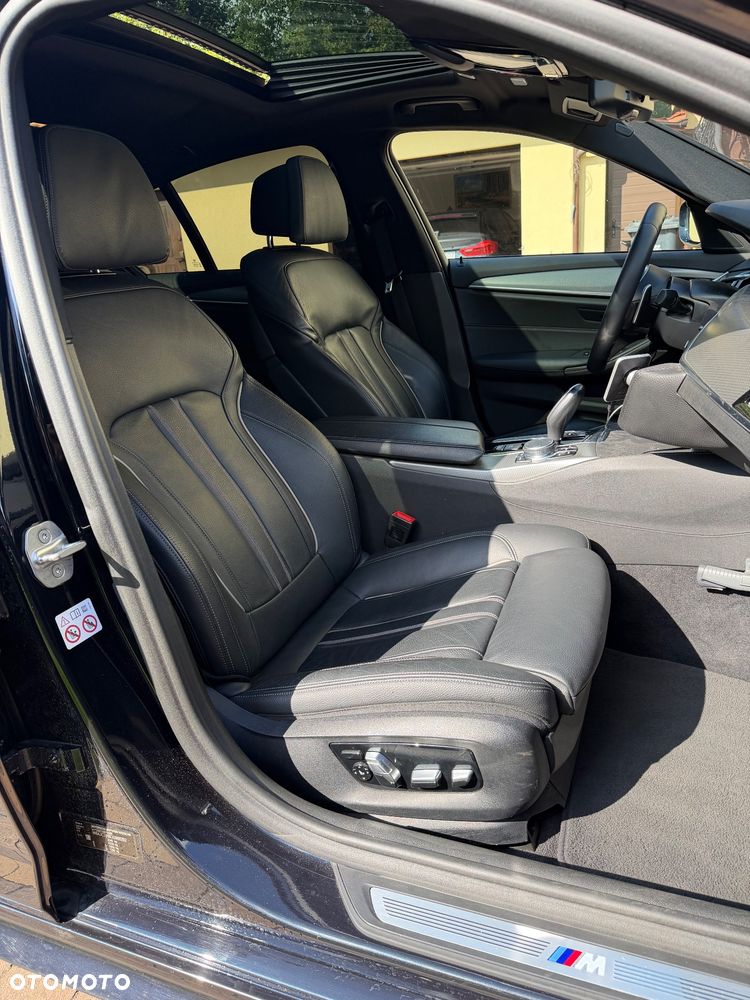 BMW Seria 5 520d M Sport Edition - 26