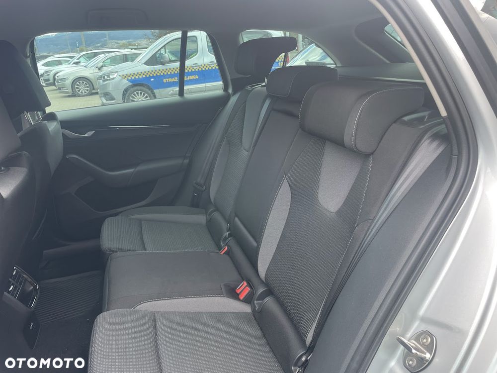 Skoda Octavia 1.5 TSI Selection - 9