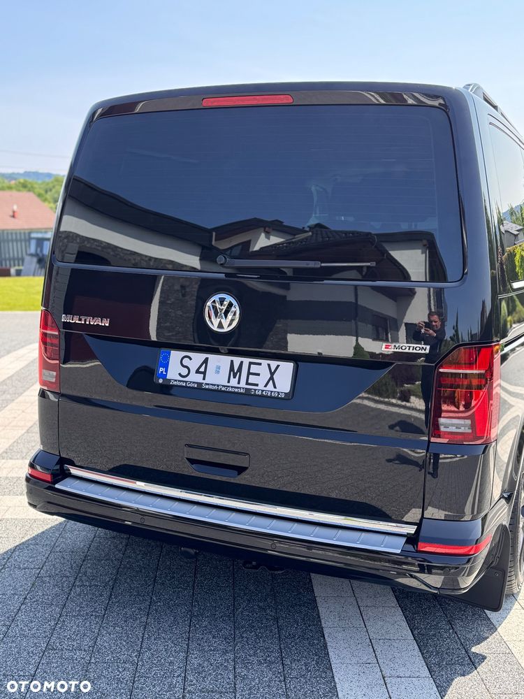 Volkswagen Multivan - 21