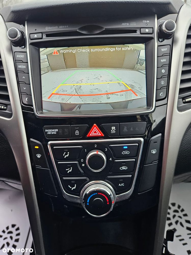 Hyundai i30 1.4 Fifa World Cup Edition - 5