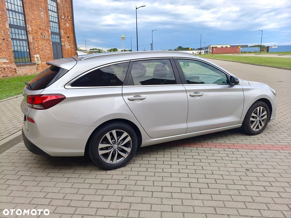 Hyundai i30 1.6 D Comfort - 5