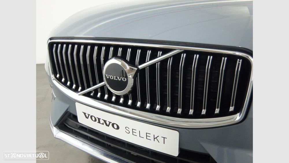 Volvo XC 60 2.0 T6 PHEV Core AWD - 3