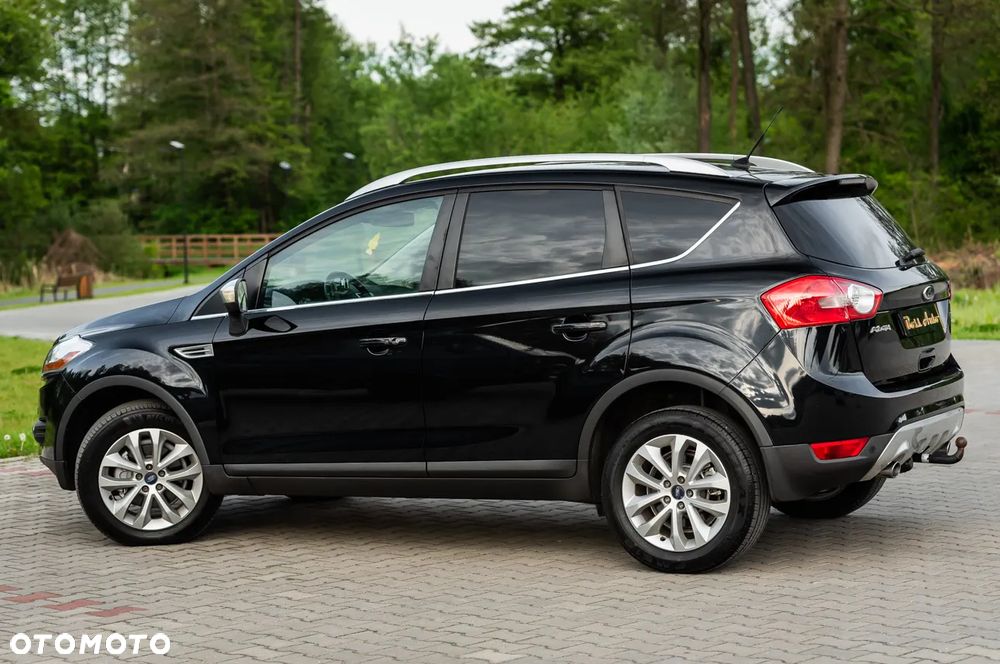 Ford Kuga 2.0 TDCi 2x4 Titanium - 10
