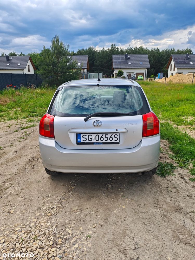 Toyota Corolla 1.6 VVT-i Sol - 4