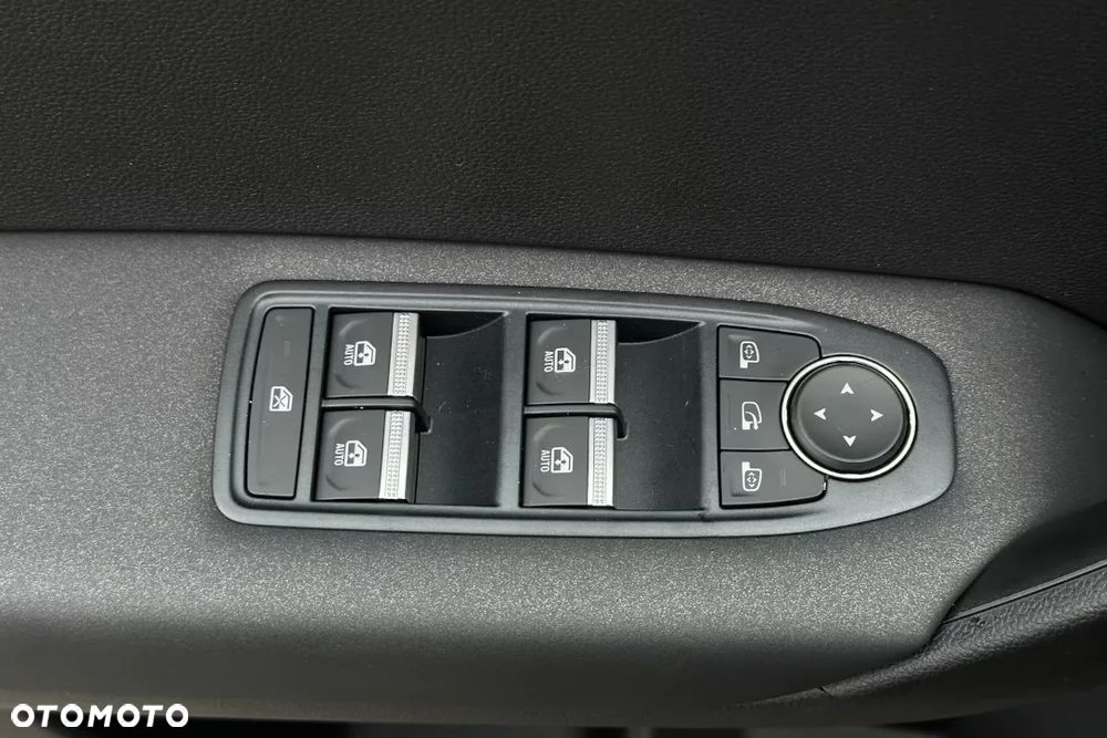 Mitsubishi Grandis 1.3T mHEV Intense Style Cold DCT - 25