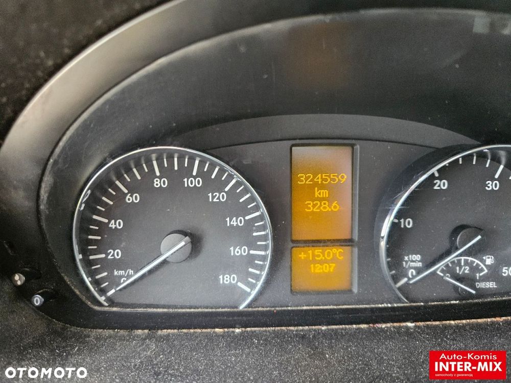 Mercedes-Benz SPRINTER - 15