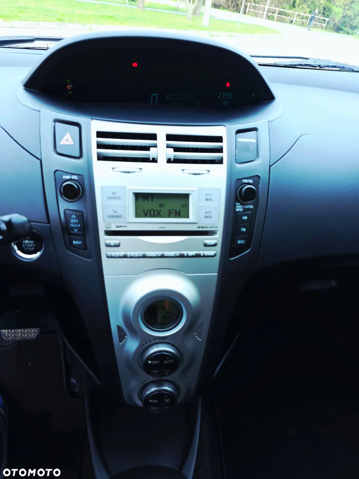 Toyota Yaris 1.33 VVT-i Multi Mode Executive - 7