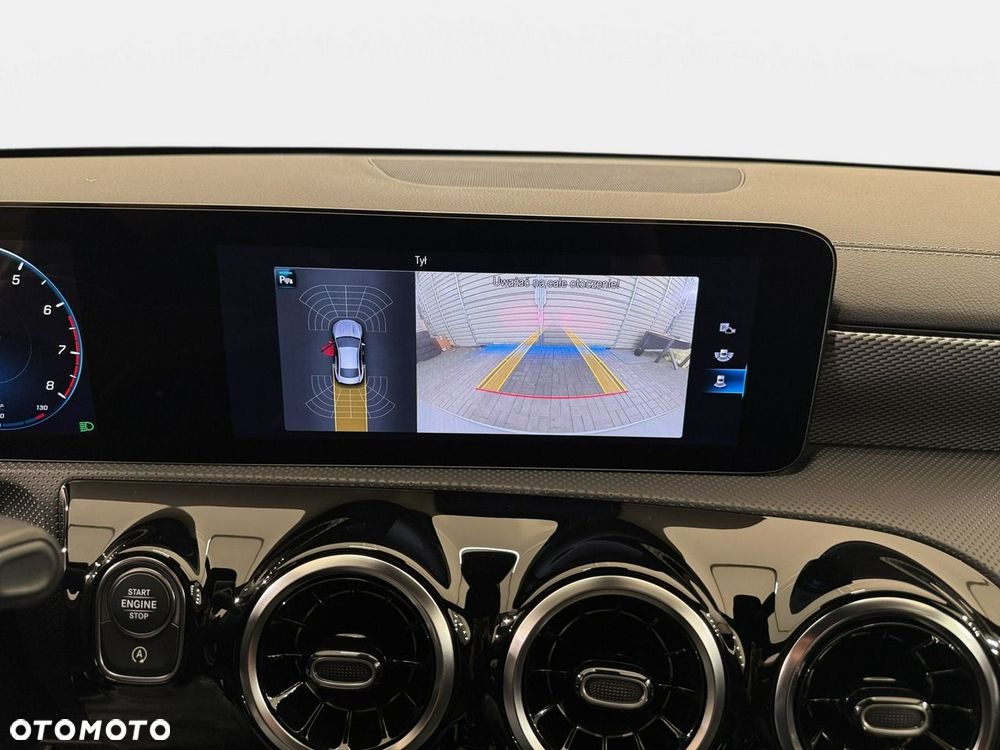 Mercedes-Benz CLA - 27