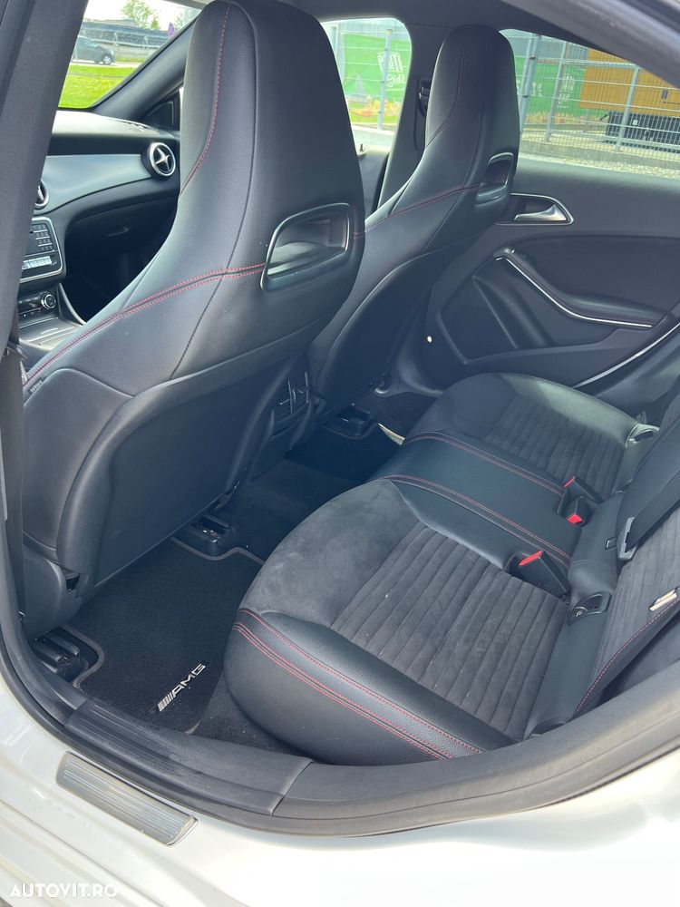 Mercedes-Benz CLA 220 - 8