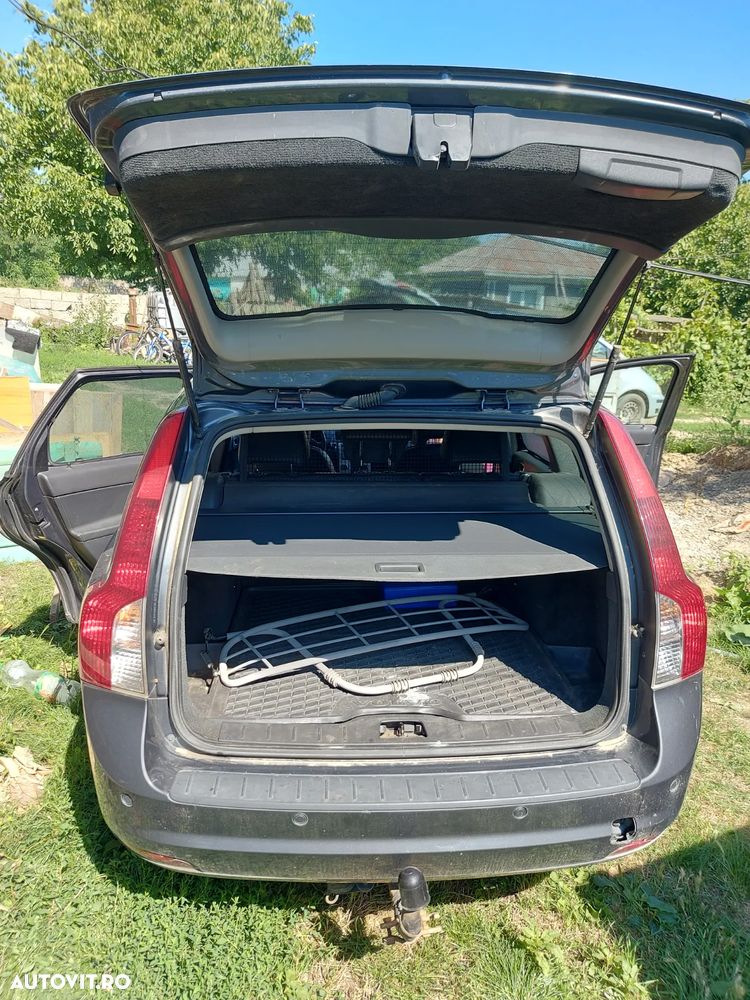 Volvo V50 - 2