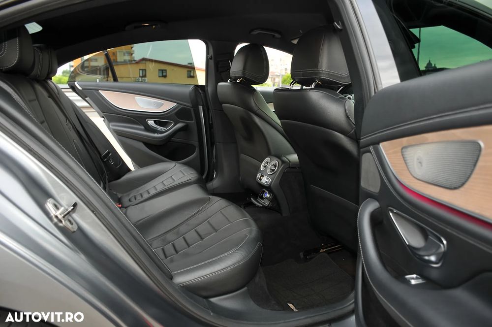 Mercedes-Benz CLS - 18