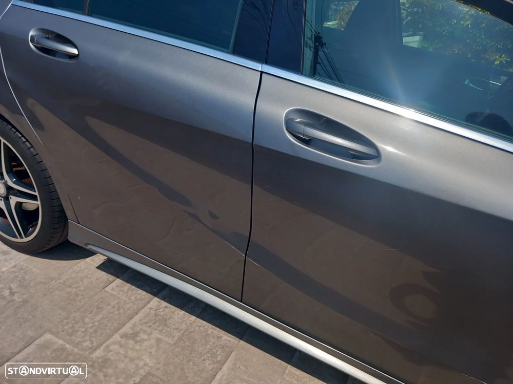 Mercedes-Benz A 180 CDI BE AMG Line — fotografia 11