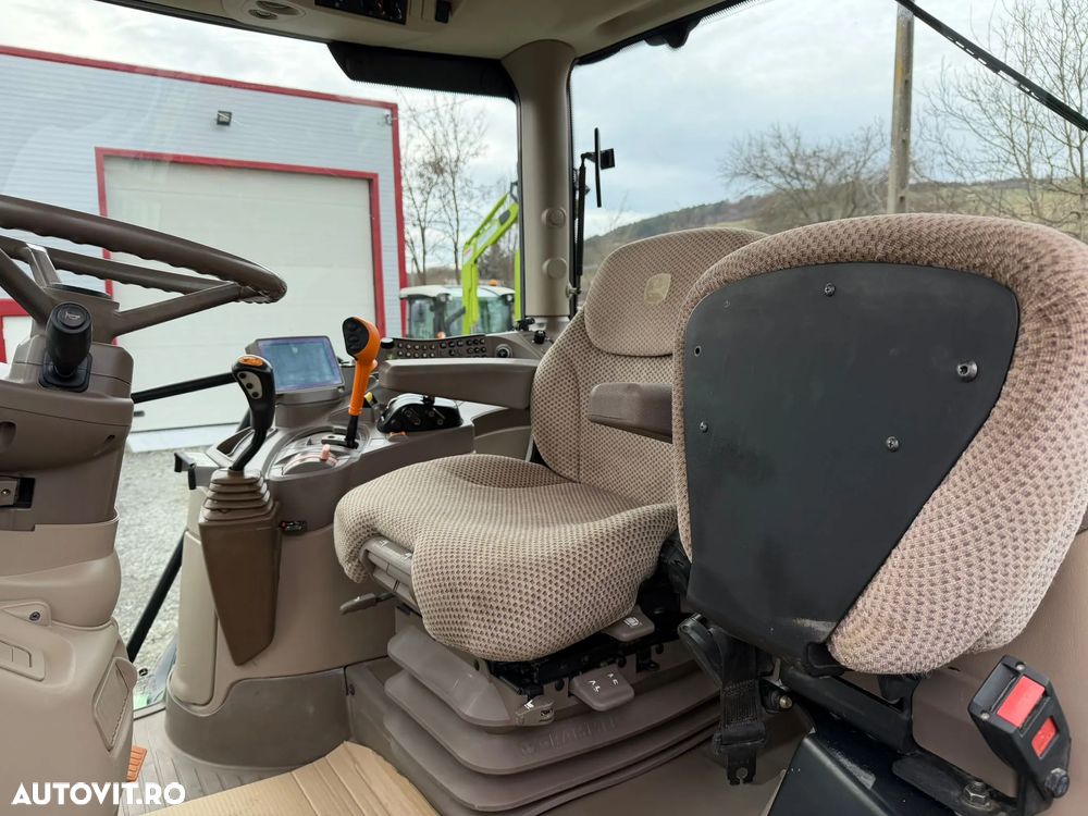 John Deere 6140R - 6