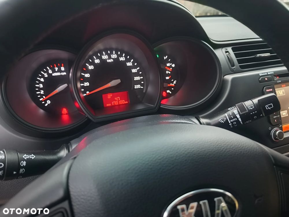 Kia Rio 1.4 Spirit - 11