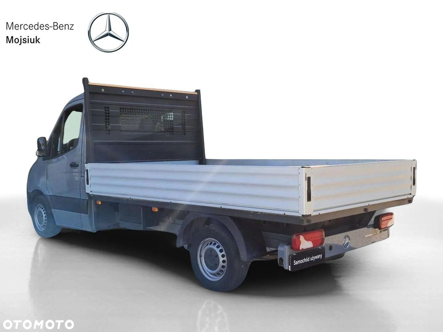 Mercedes-Benz Sprinter 910 - 4